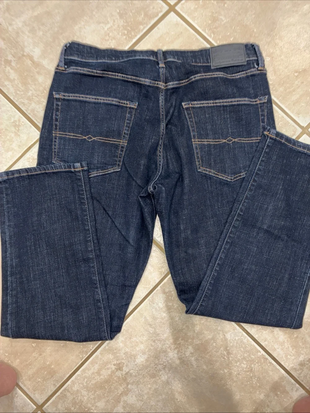 Lucky Brand 410 Athletic Straight Jeans Mens 34x30 Blue Dark Wash Denim